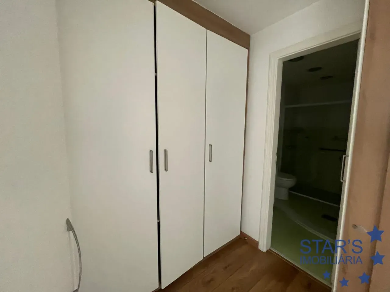 4-bedroom apartment, 1 with its own bathroom, 152 m² — photo 10
