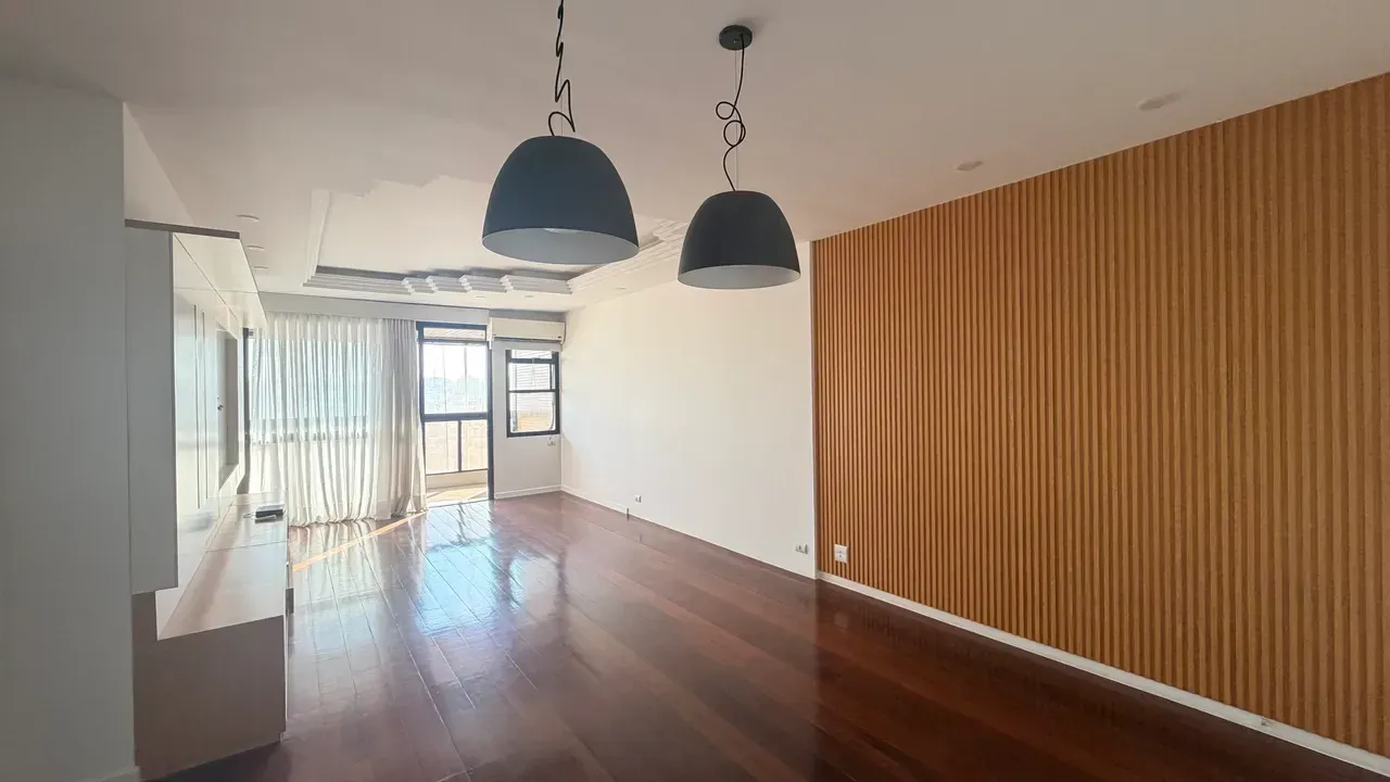 4-bedroom apartment with glassed-in balcony and 2 parking — photo 8