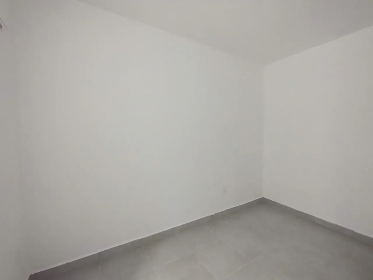 2-bedroom apartment in a building with a gym — photo 14