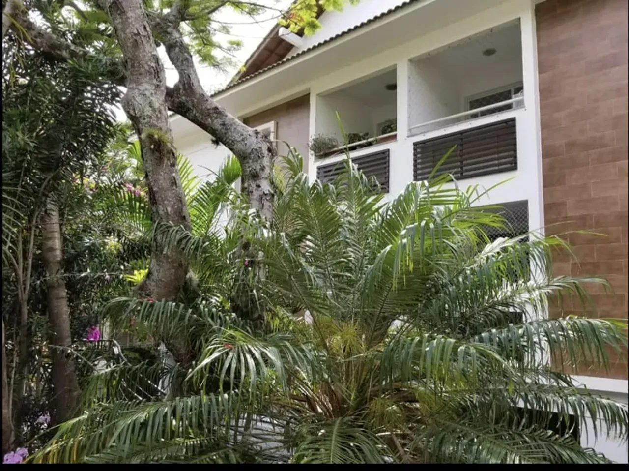Furnished 181 m² apartment with 3 bedrooms and private garden — photo 16
