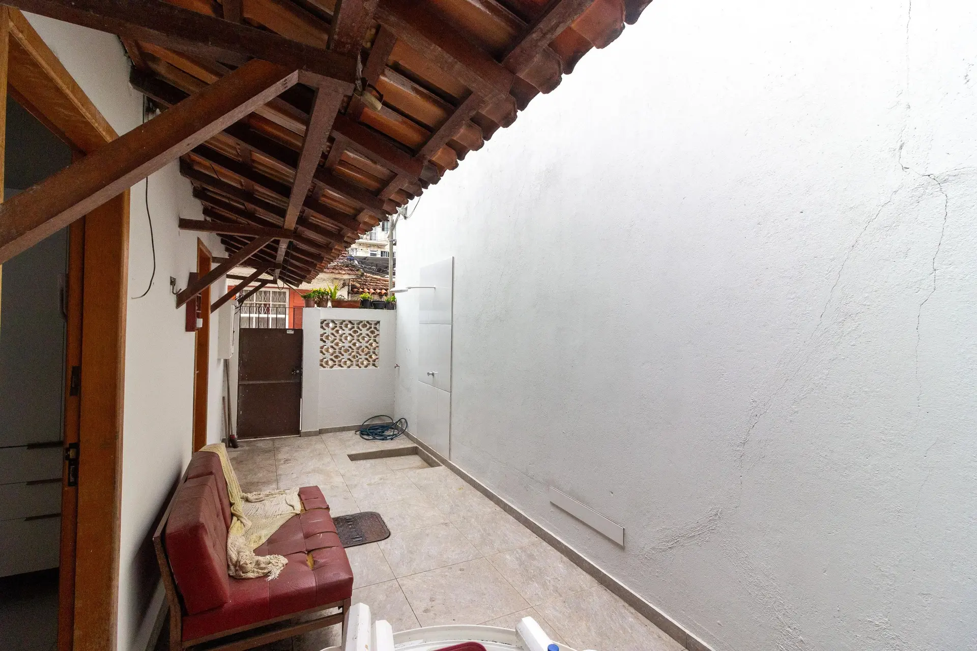 Furnished house with 2 bedrooms and 1 bathroom — photo 15