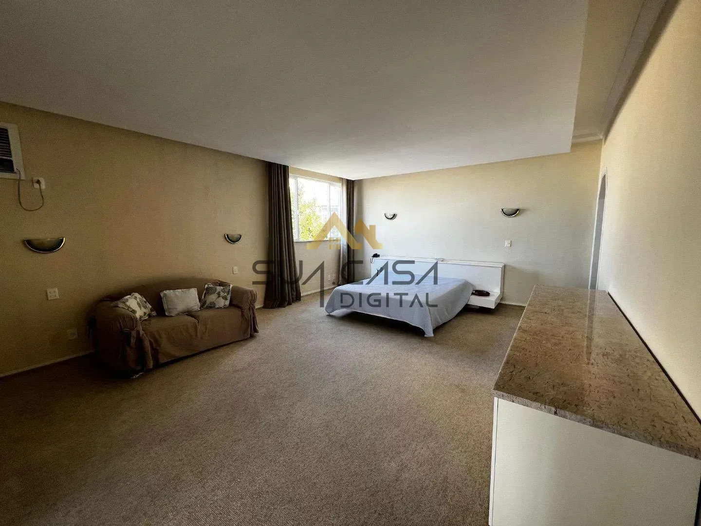 House with 5 bedrooms, 5 bathrooms and built-in wardrobes — photo 13