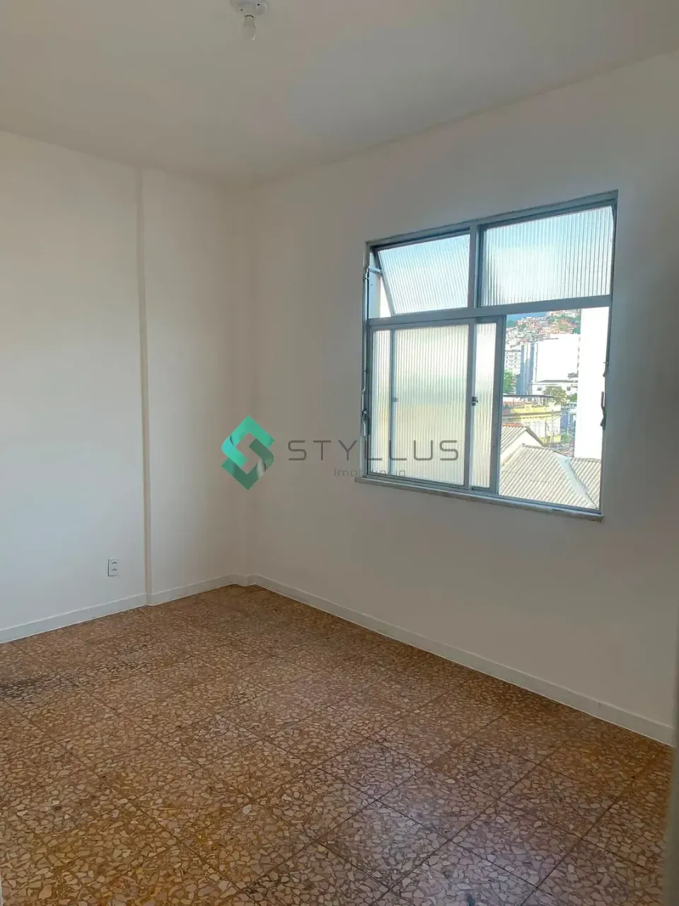 Unfurnished rental apartment with 2 bedrooms and 2 baths — photo 5
