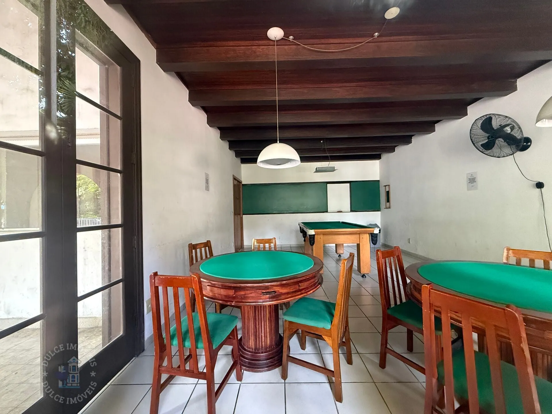 Квартира з 2 спальнями та 1 паркомісцем, 60 м² — photo 35