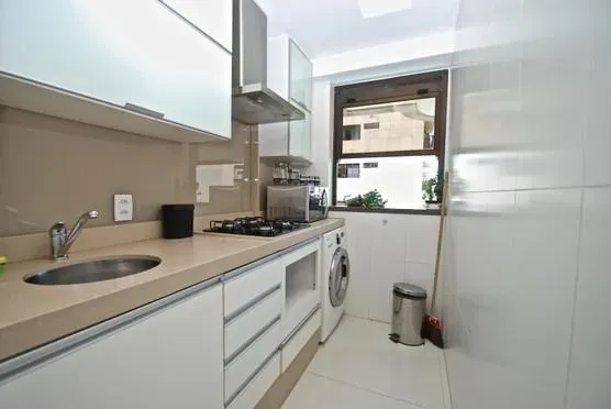 Furnished apartment with 2 bedrooms and open kitchen — photo 8