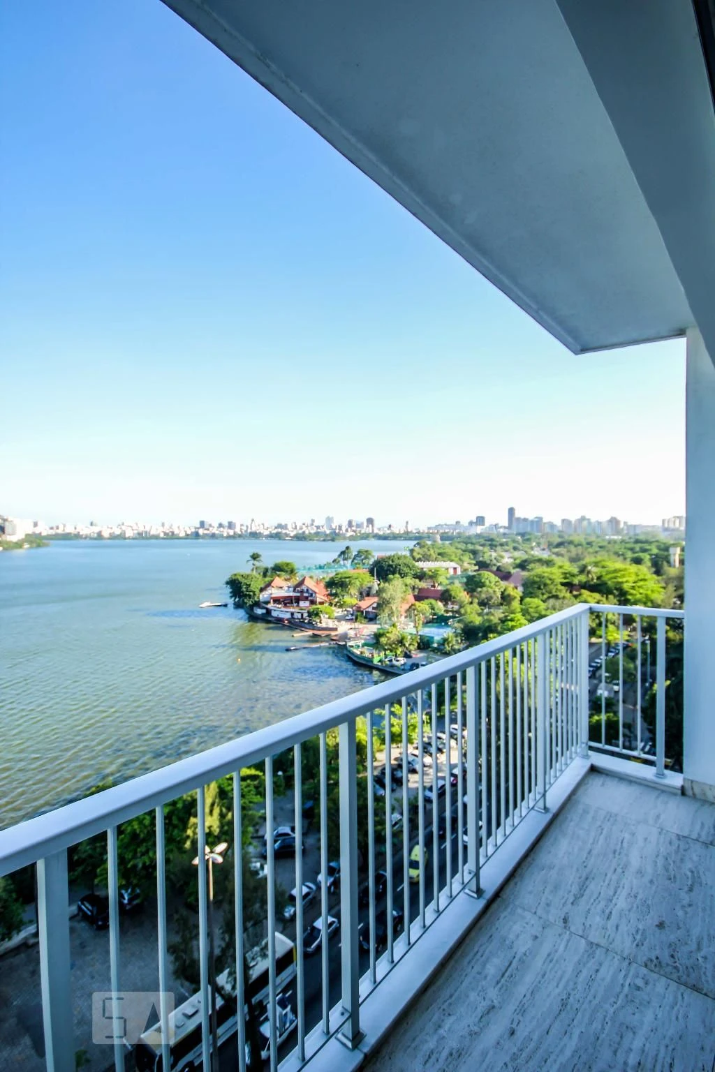 Water view in a 3-bedroom apartment, 110 m² — photo 22