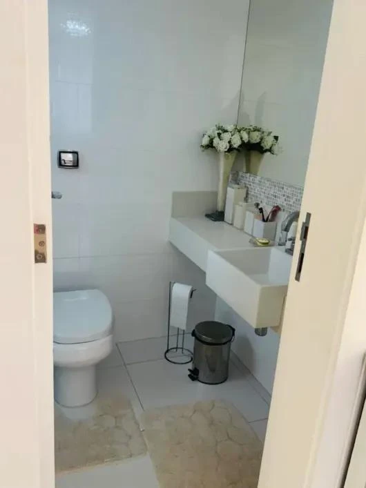 Furnished house with 4 en-suite bedrooms and 6 baths — photo 13