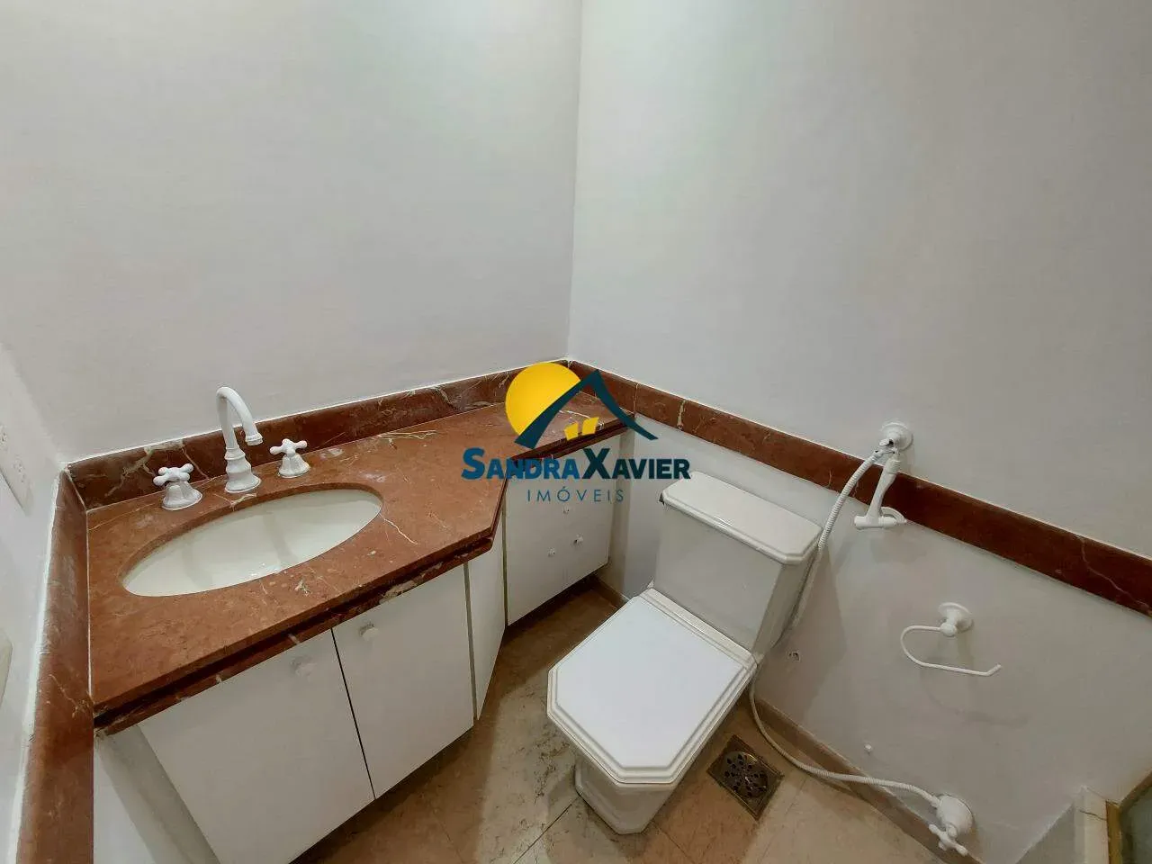 Apartment, 80 m², with a glass-enclosed balcony — photo 6