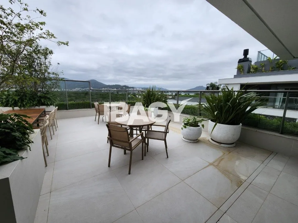 Furnished apartment, 116 m², with a grill on the balcony — photo 37