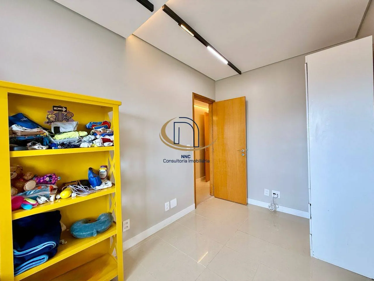 Furnished apartment with 3 bedrooms and 3 bathrooms — photo 19