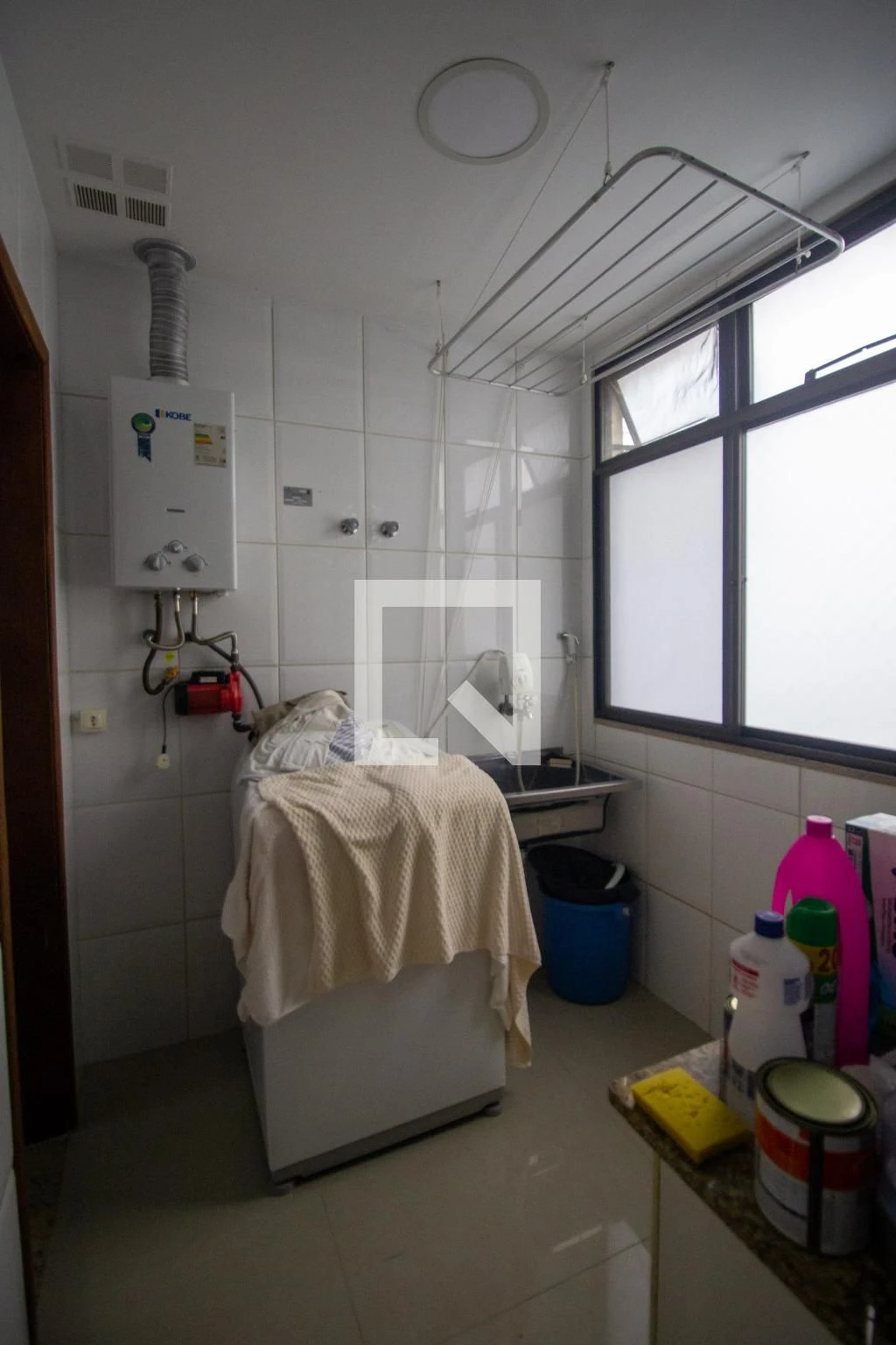 Apartamento mobiliado com 4 quartos e jacuzzi no prédio — photo 54