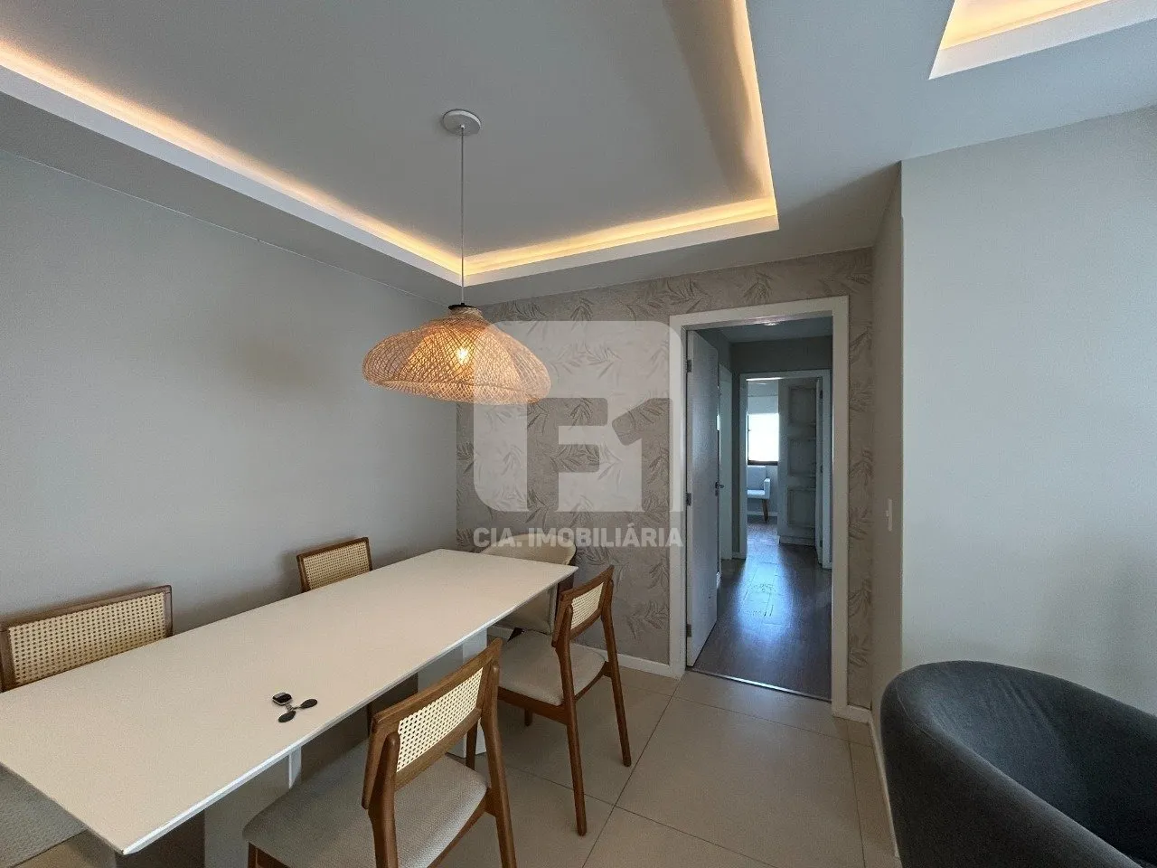 Furnished 3-bedroom apartment with 101 m² and balcony — photo 12