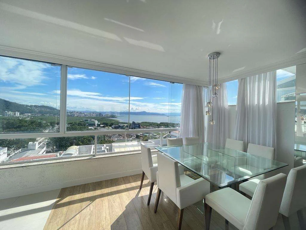 Top-floor apartment with 3 bedrooms, 246 m² and private BBQ — photo 2
