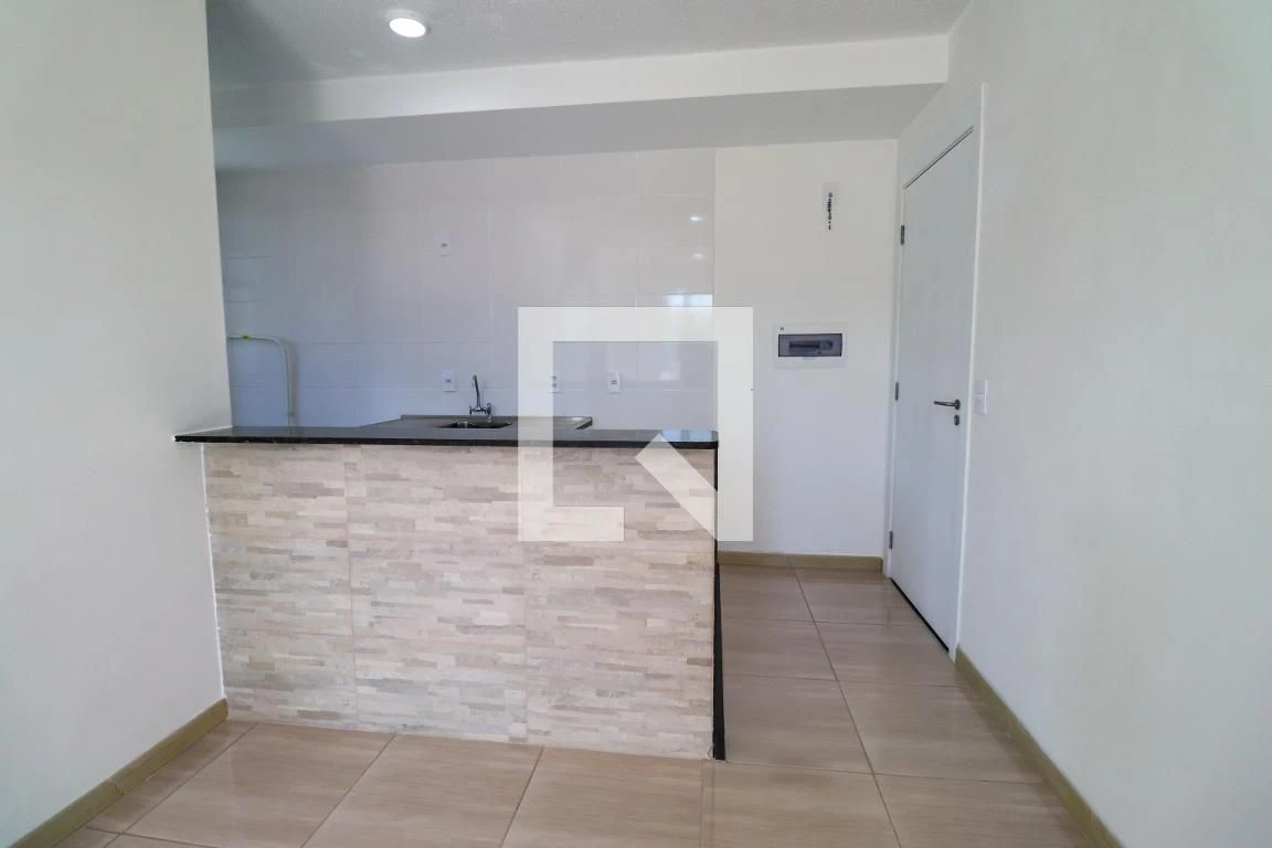 Apartamento sem mobília com 2 quartos e garagem — photo 25