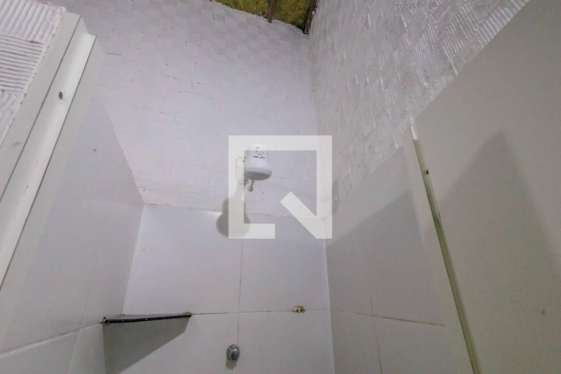 House with 6 bedrooms, private garden and condo pool — photo 56