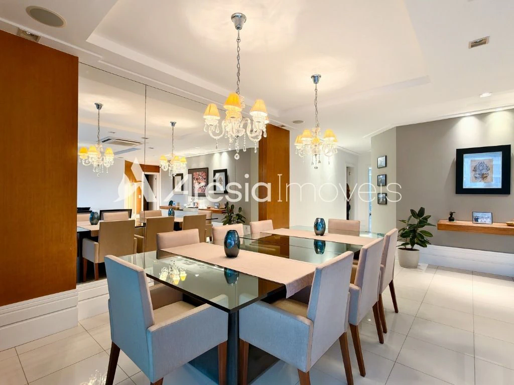 Furnished apartment with 4 bedrooms and private BBQ area — photo 17
