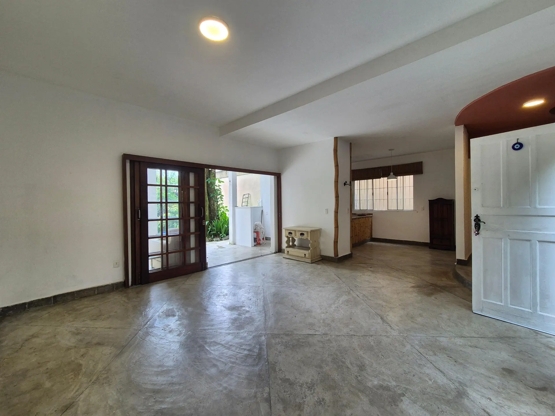 Condominium house to rent with 3 bedrooms and a suite — photo 39