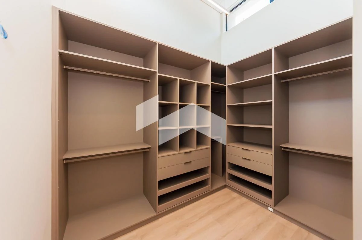 3-bedroom house with a dishwasher — photo 7