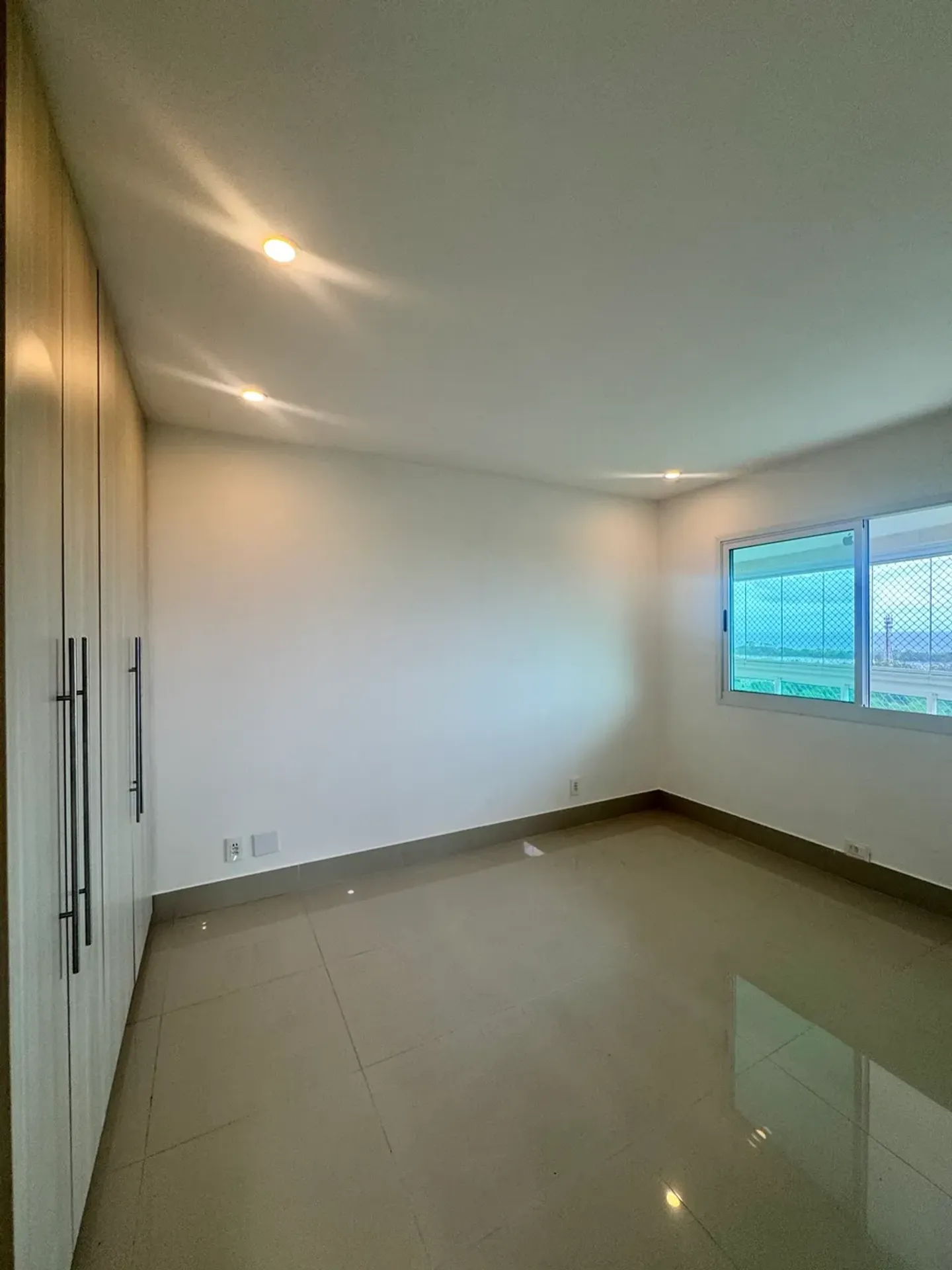 Home office in a 3-bedroom apartment, 127 m² — photo 5