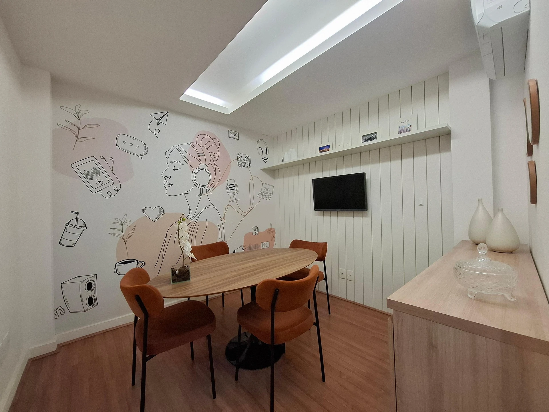 Furnished 2-bedroom apartment with 2 bathrooms — photo 9