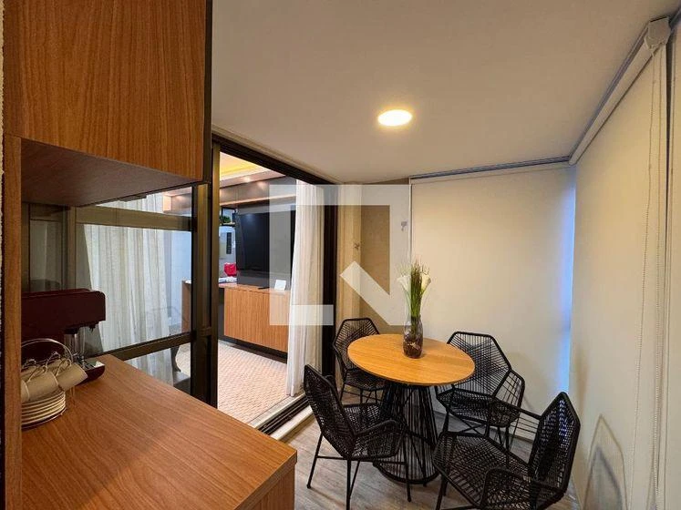 Furnished apartment, 65 m², with a glass-enclosed balcony — photo 23