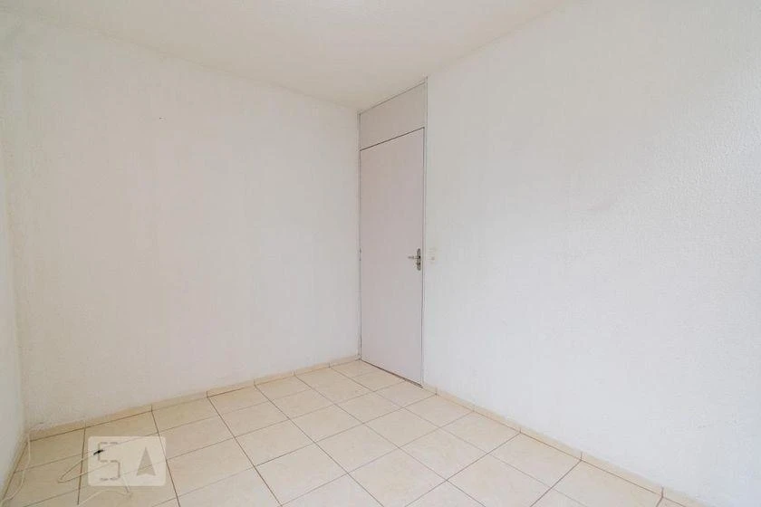 2-bedroom apartment in a building with a pool — photo 21