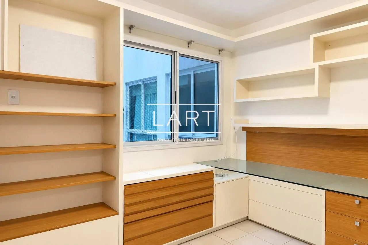 Apartment on the 2nd floor with a glass-enclosed balcony — photo 5