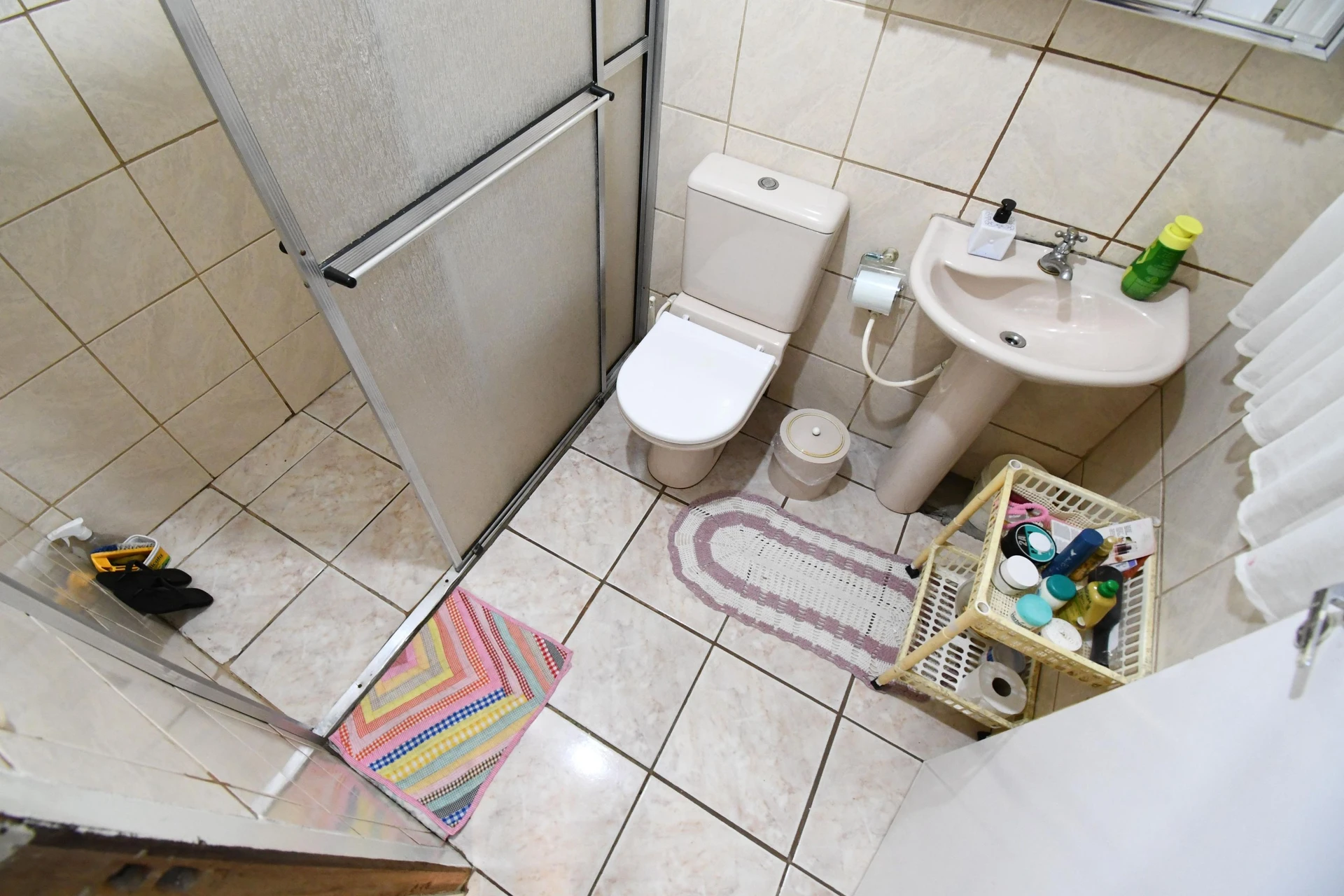 Casa de 55 m² con lavadora y balcón cerrado con vidrio — photo 27