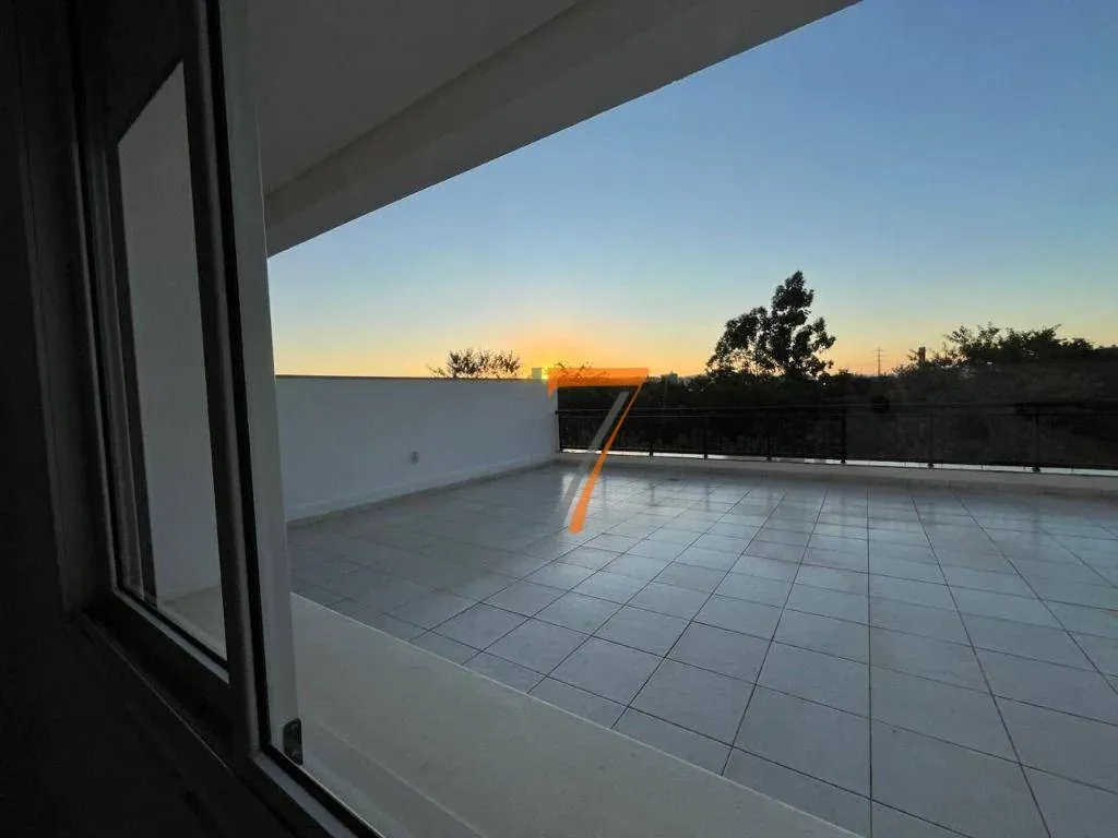 3-bedroom apartment with private garden and 337 m² — photo 20