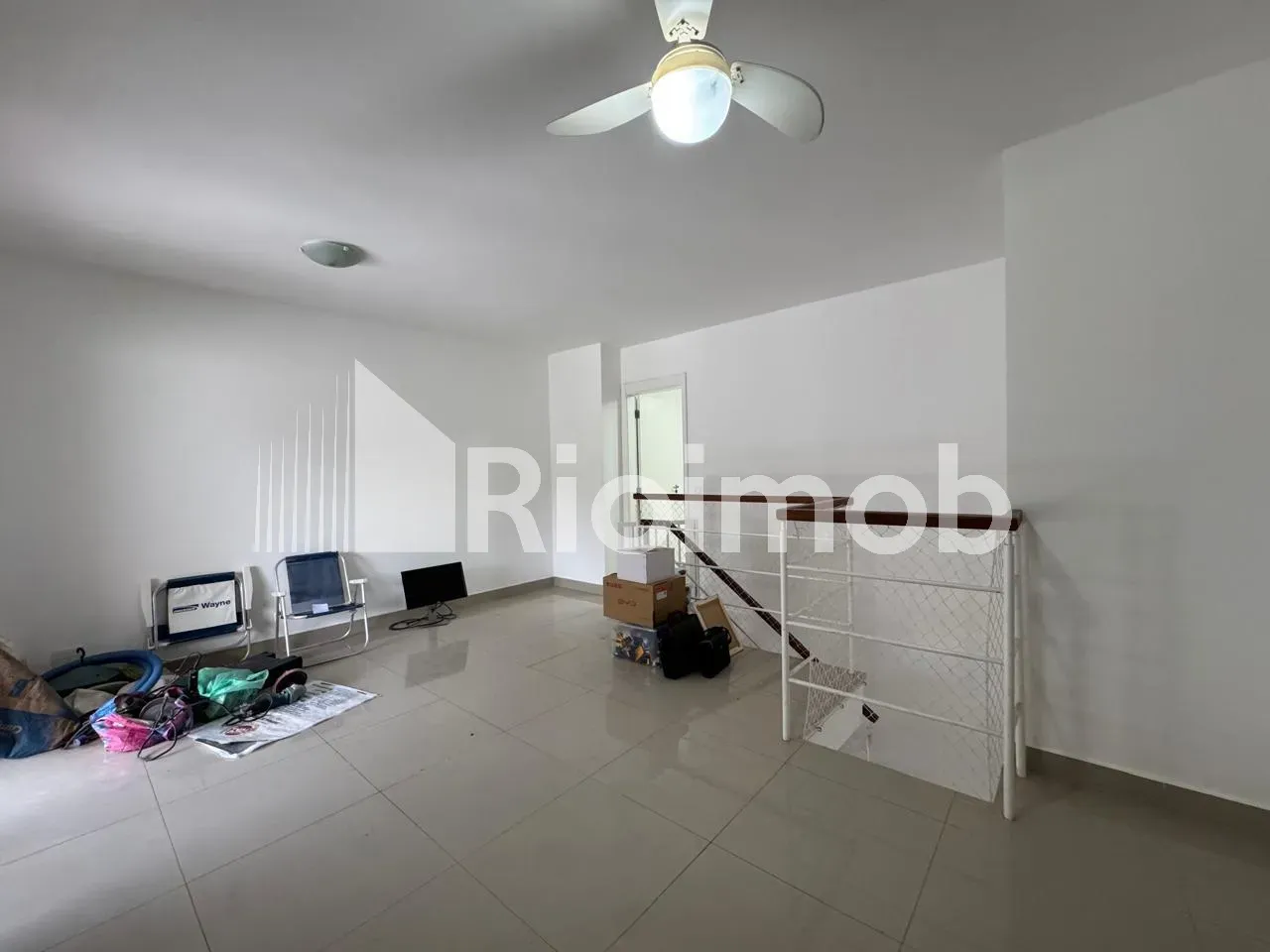 4-bedroom apartment with a mountain view in Rio de Janeiro — photo 19