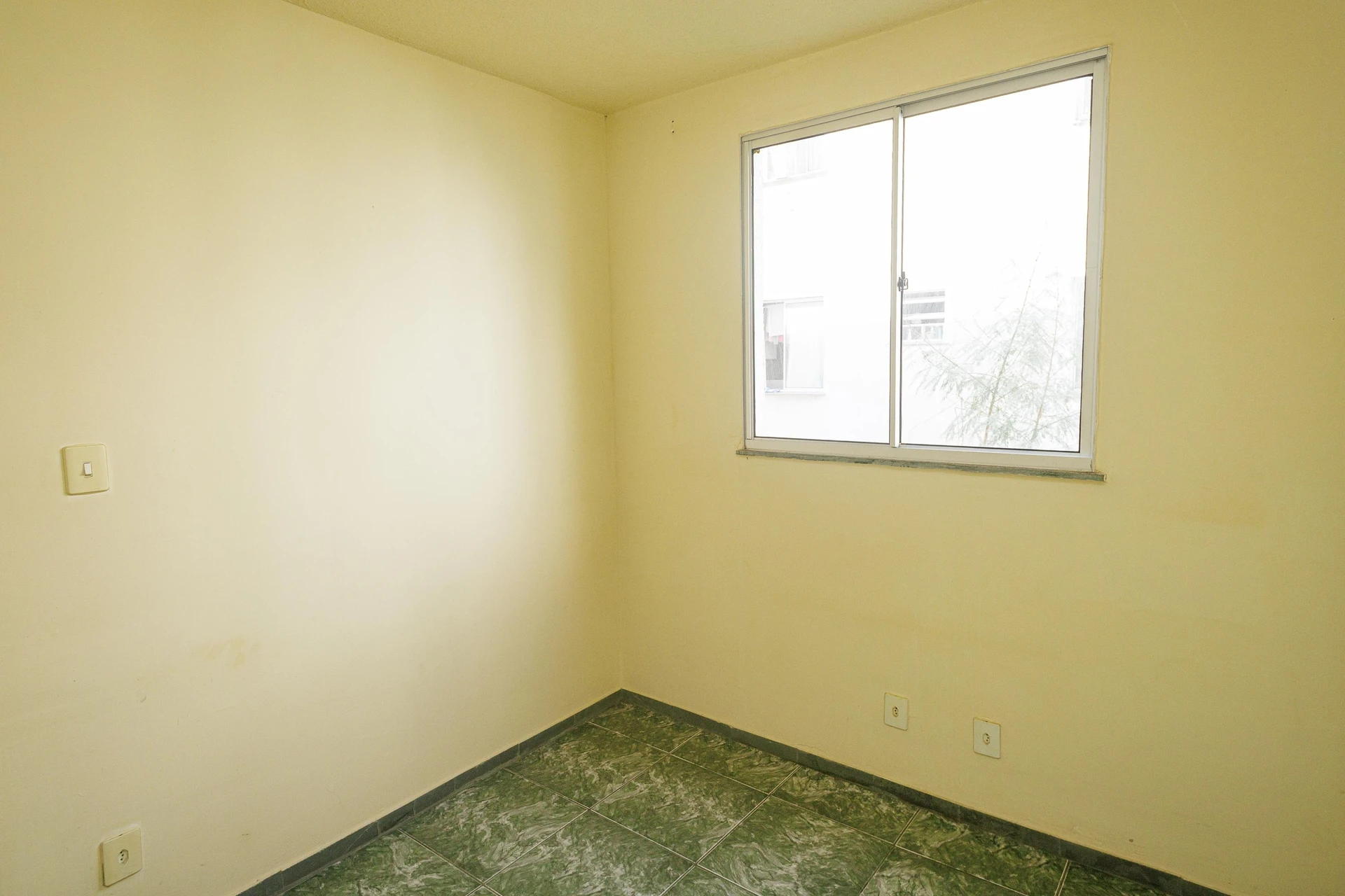 Unfurnished apartment with 2 bedrooms and 1 parking space — photo 16
