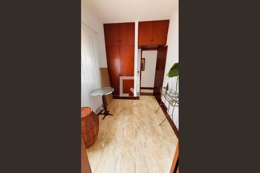608 m² house with 7 bedrooms and 3 en-suites — photo 43