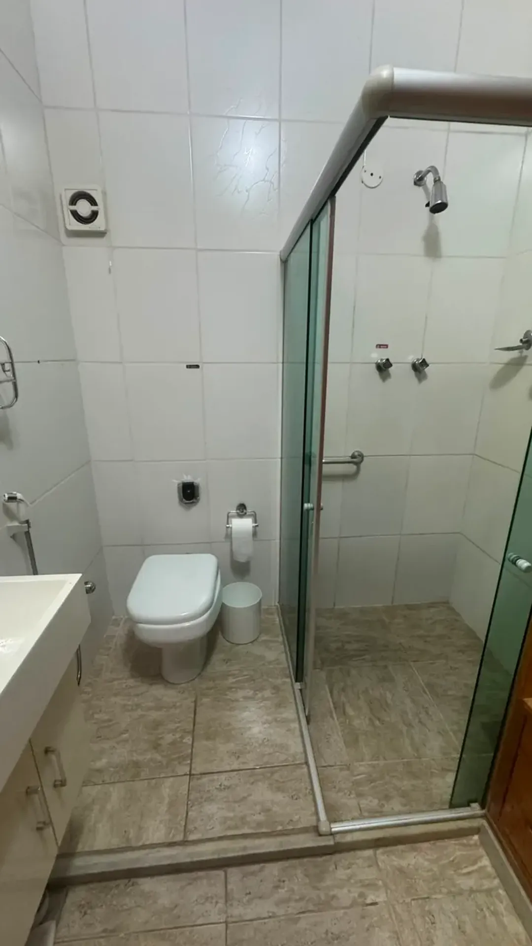 Furnished apartment with washing machine and 3 bedrooms — photo 32