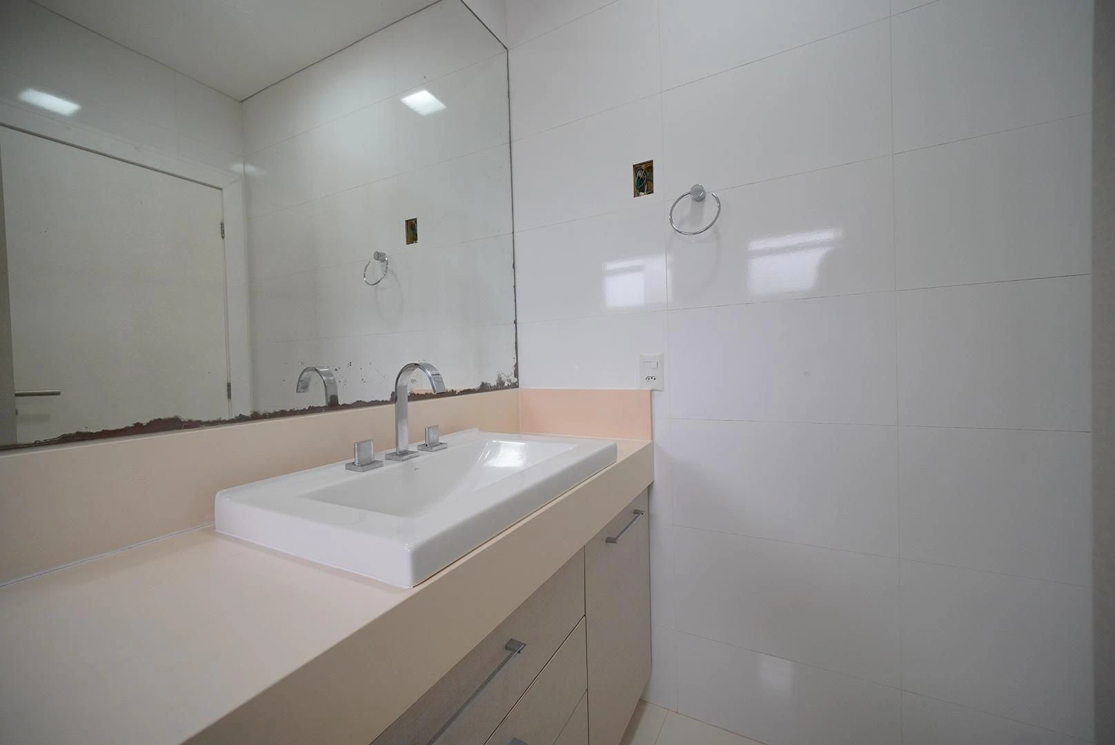 4-bedroom house with a mountain view in Florianópolis — photo 38
