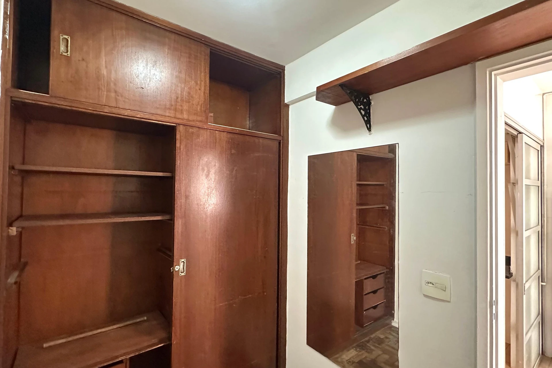 Unfurnished apartment with 2 en-suite bedrooms — photo 47