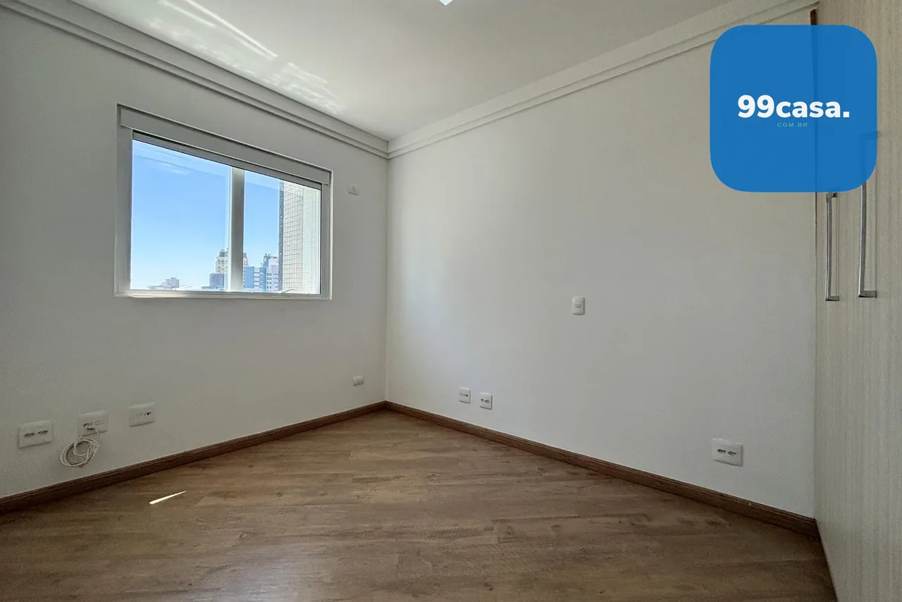 Apartamento de 4 habitaciones y 4 baños con cocina cerrada — photo 13