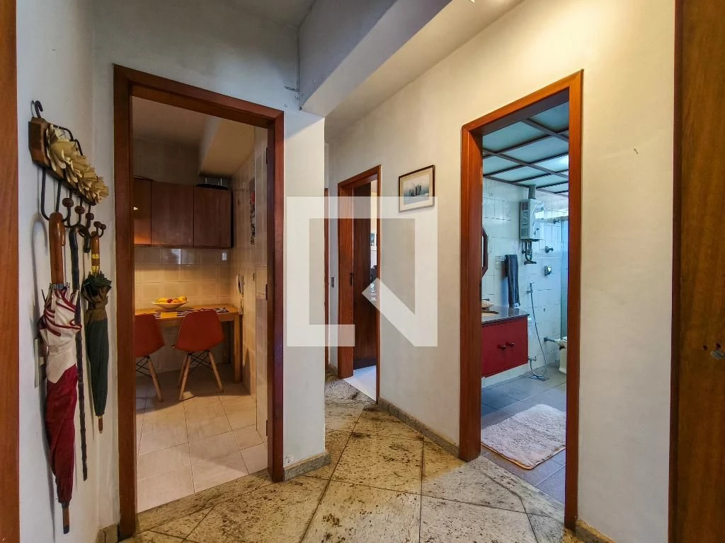 Furnished 4-bedroom apartment with balcony — photo 107