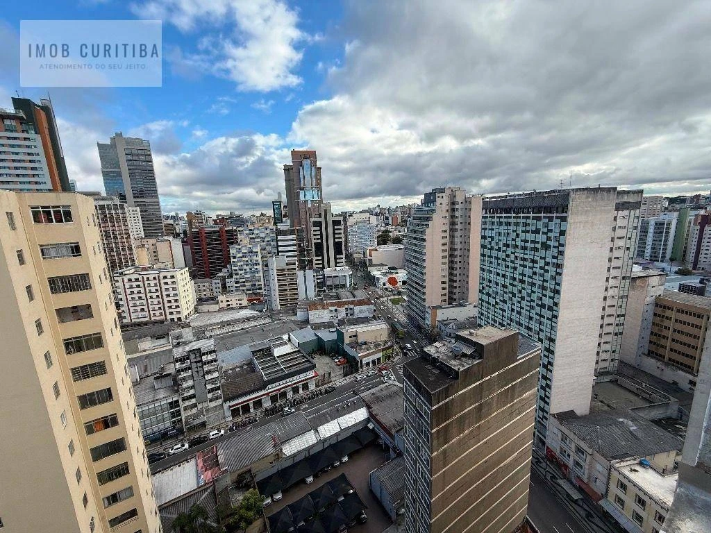 Студія 35 м² з робочим місцем та панорамними вікнами — photo 13