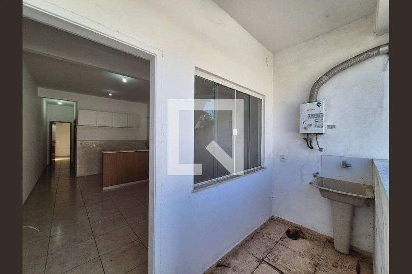 Ground-floor apartment 75 m² with 2 bedrooms and yard — photo 13