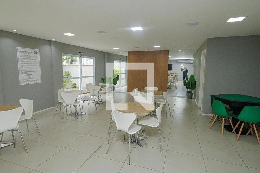 2-bedroom apartment in a building with a gym — photo 30