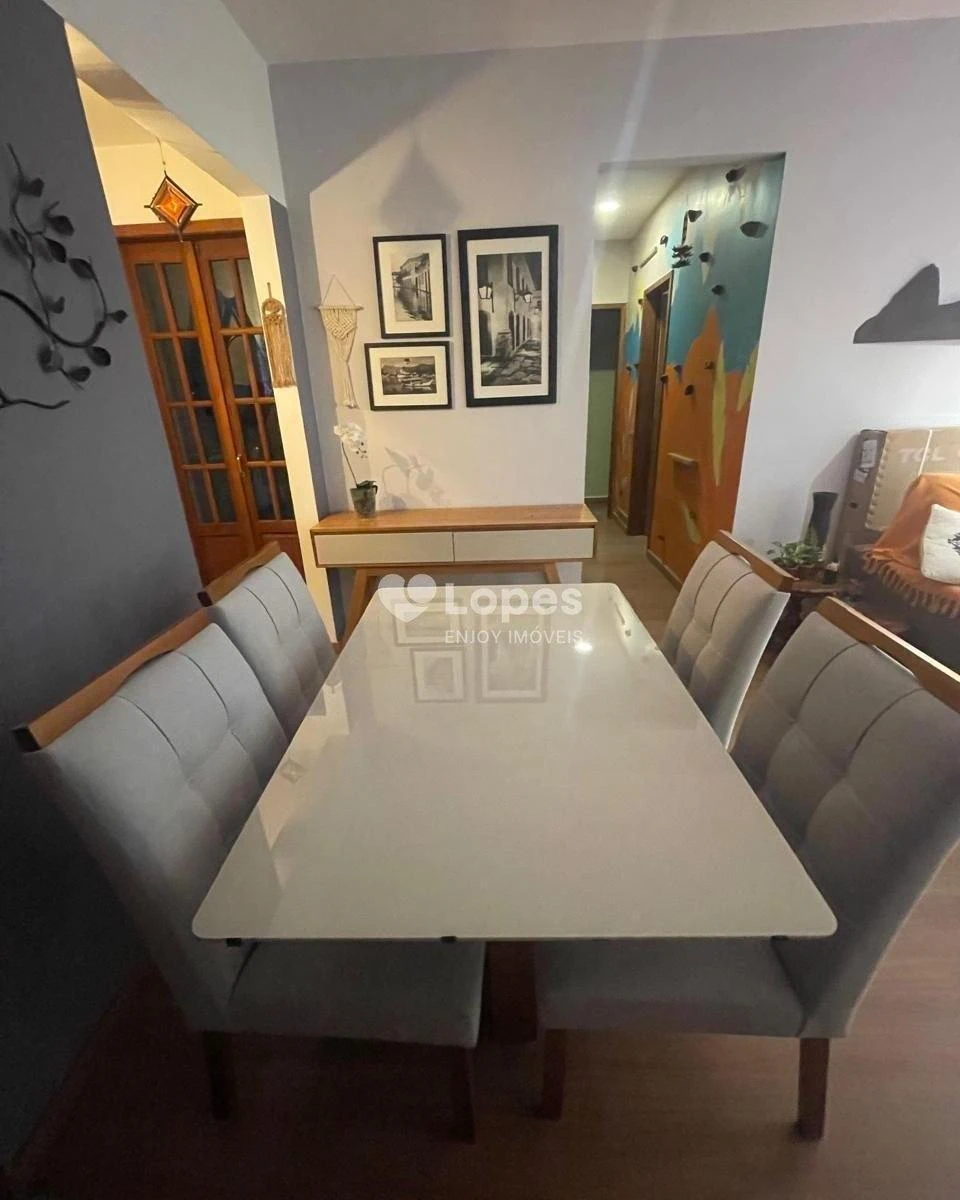 2-bedroom apartment with a mountain view in Rio de Janeiro — photo 15