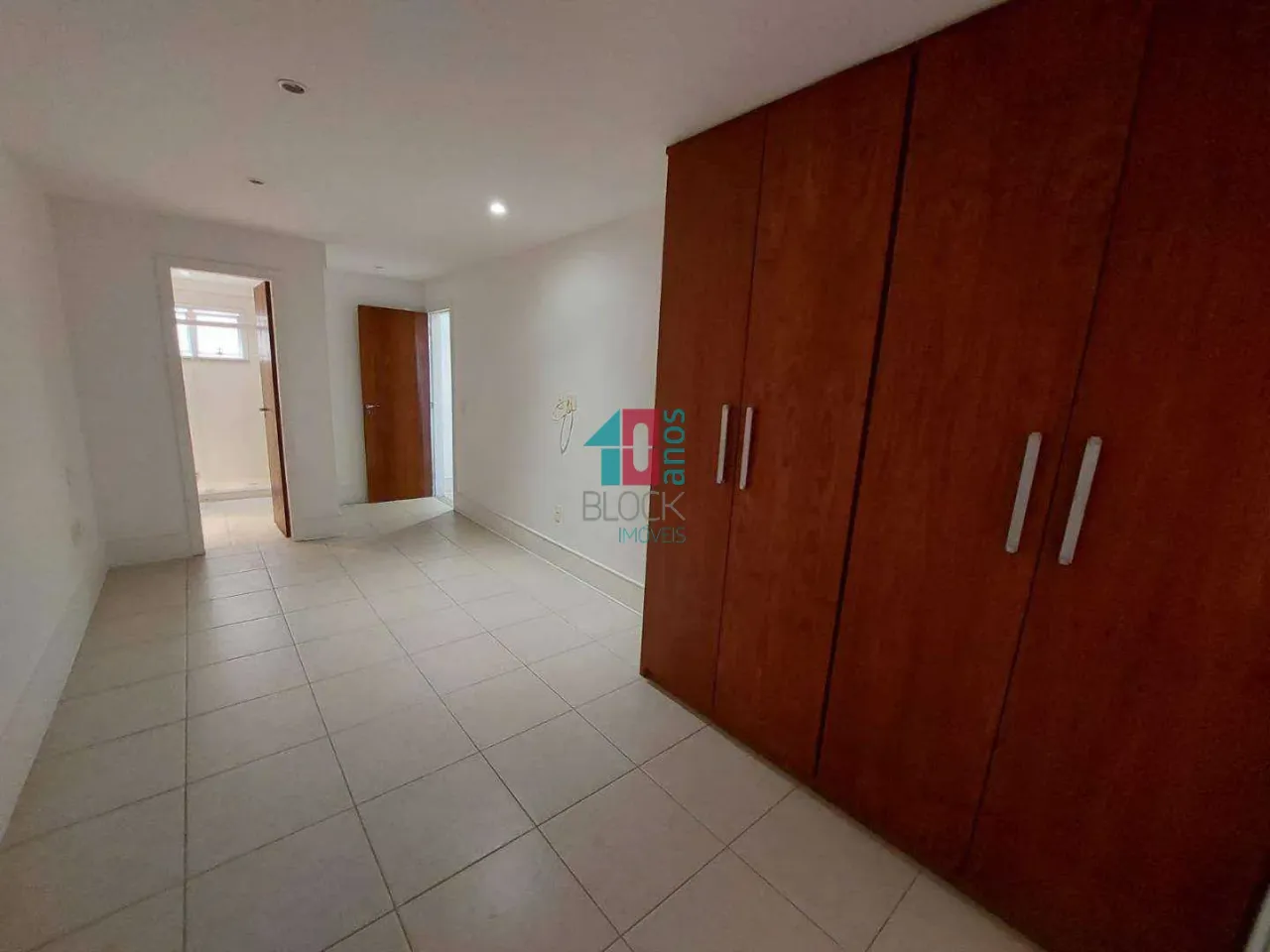Apartamento com 3 quartos e cozinha integrada — photo 2
