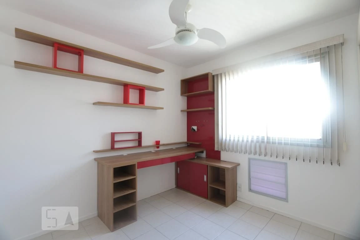 Home office in a 3-bedroom apartment, 73 m² — photo 5