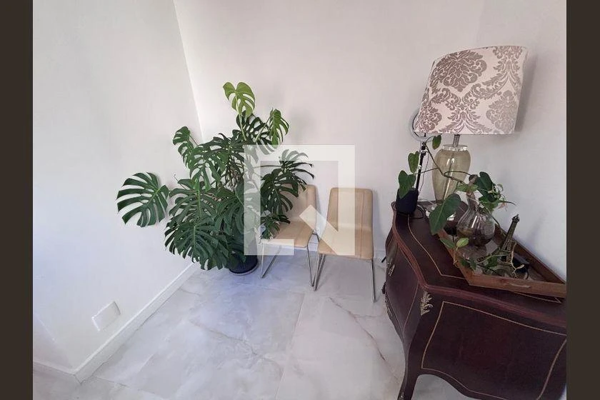 Furnished 4-bedroom apartment with gas-stove kitchen — photo 48