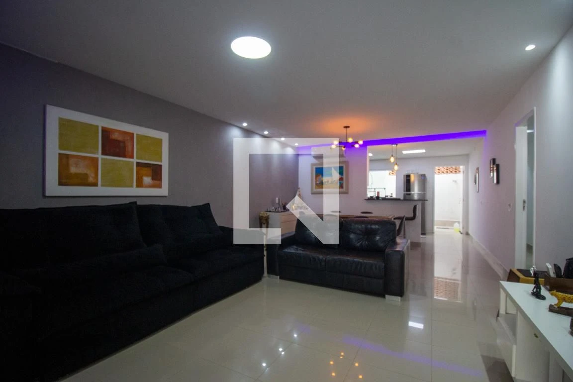 Casa mobiliada com 4 quartos e área gourmet na varanda — photo 14