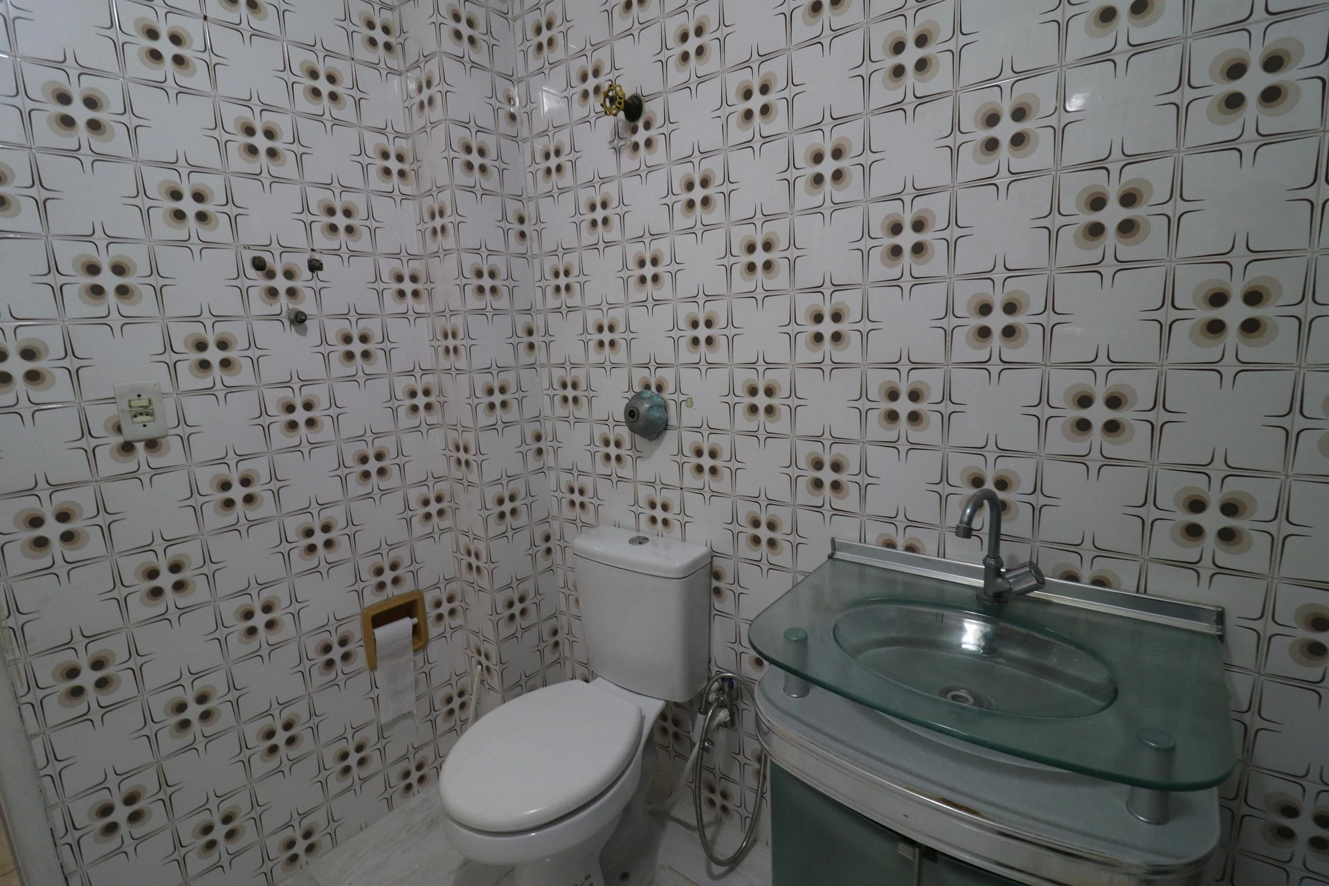Washing machine in a 2-bedroom apartment, 70 m² — photo 2