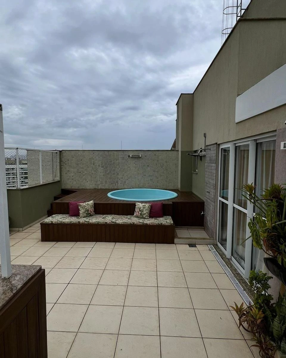 Furnished rental duplex with 4 bedrooms and private BBQ — photo 39