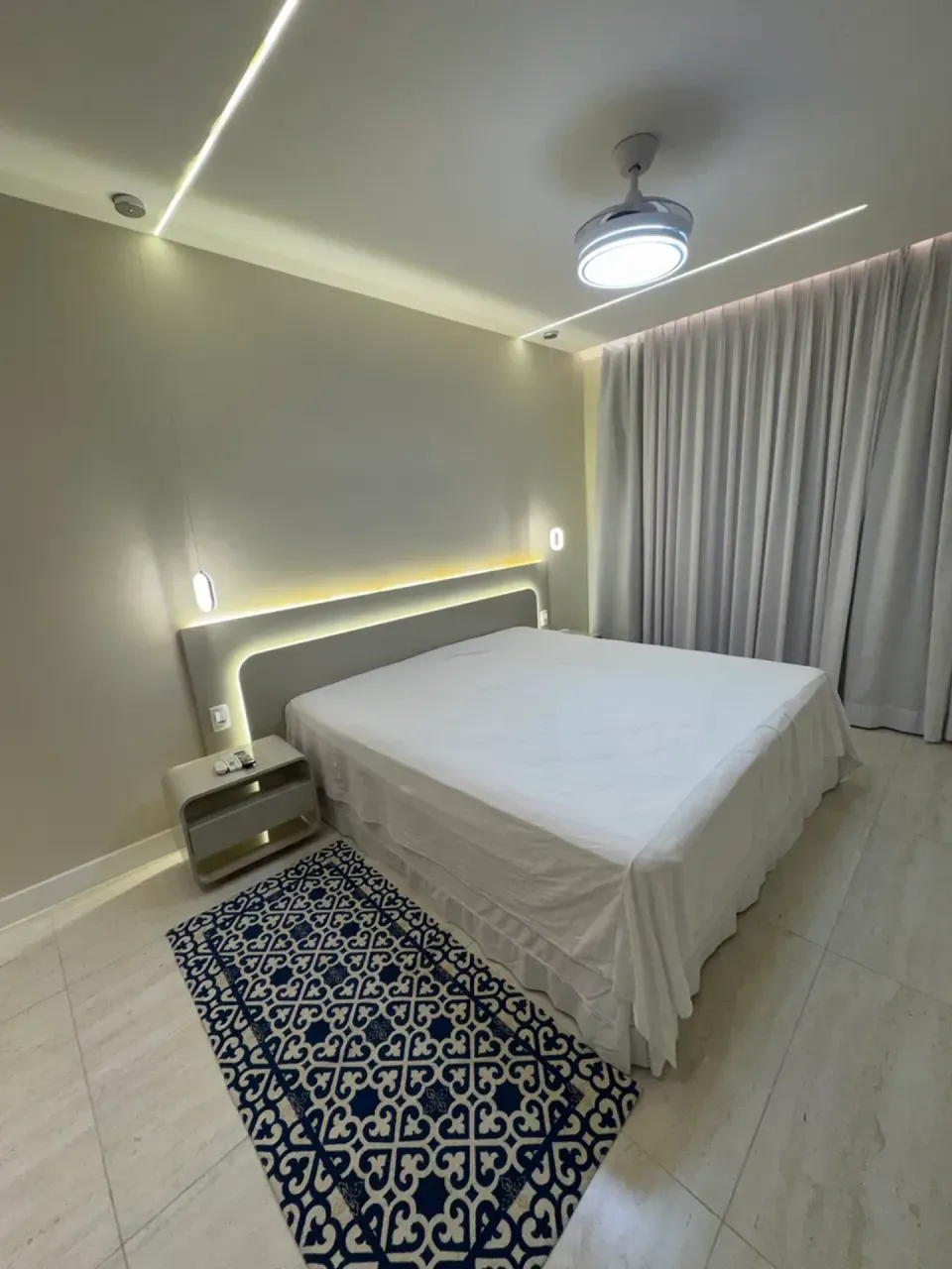 Furnished 2-bedroom apartment with open-plan kitchen — photo 3