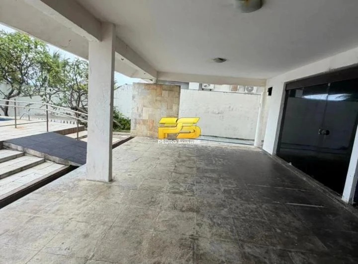 Casa amueblada de 650 m² con 4 dormitorios y 5 baños — photo 8