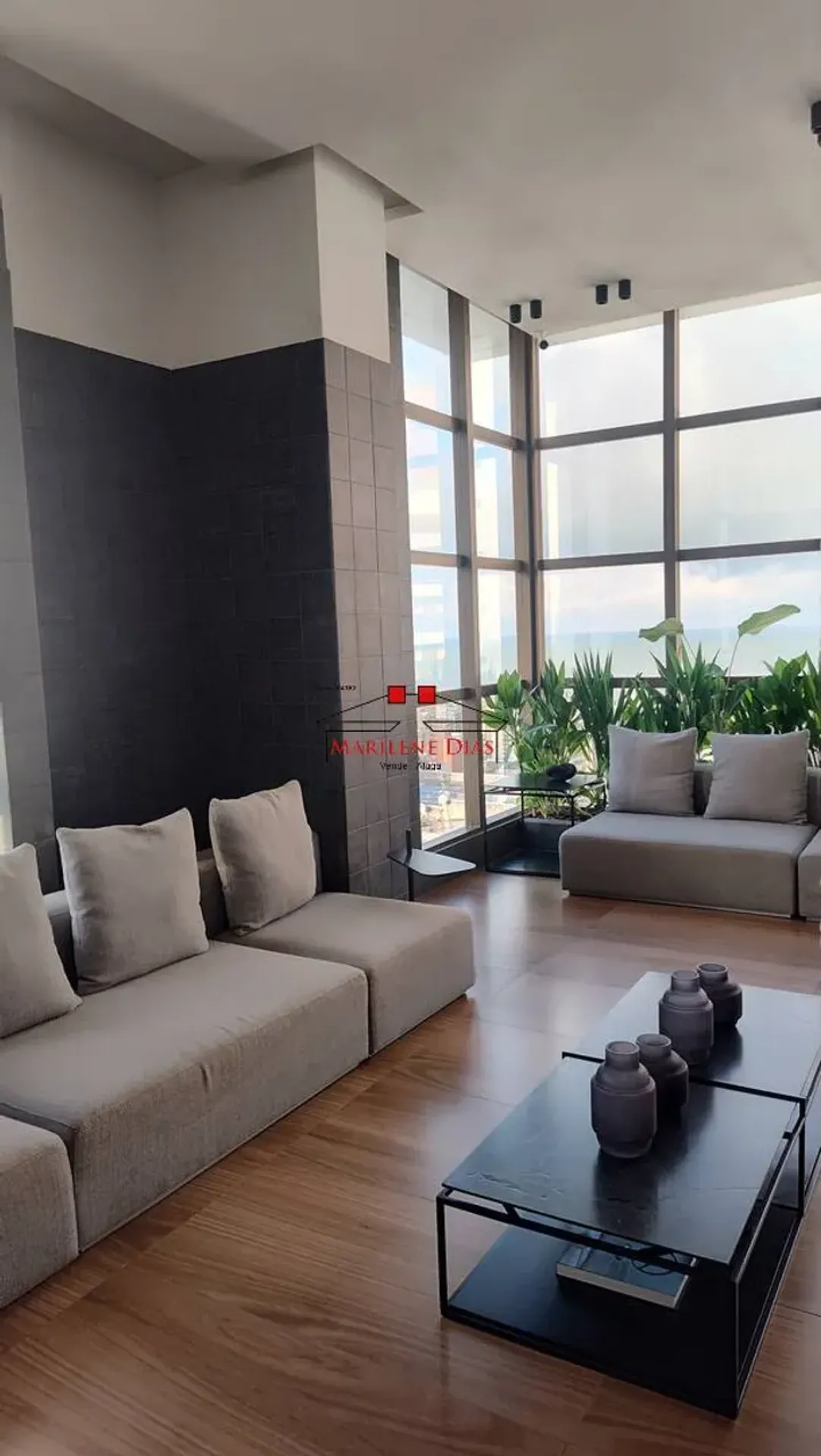 Furnished apartment, 30 m², with floor-to-ceiling windows — photo 26